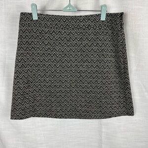 LOFT Chevron Knit A-Line Skirt - Black & White Size 8